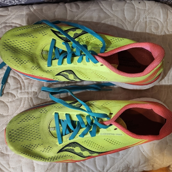 Saucony Women's Endorphin Pro Running Shoes - Yellow and Blue - Picture 4 of 5